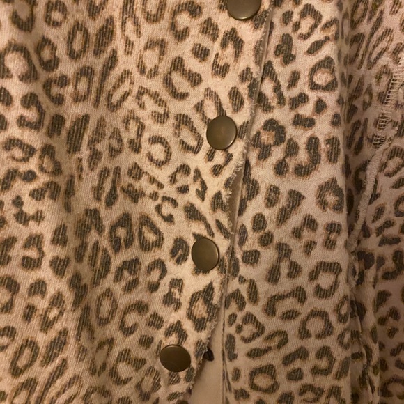 Free People Leopard Print Snap Sweatshirt Cardigan - Picture 7 of 8